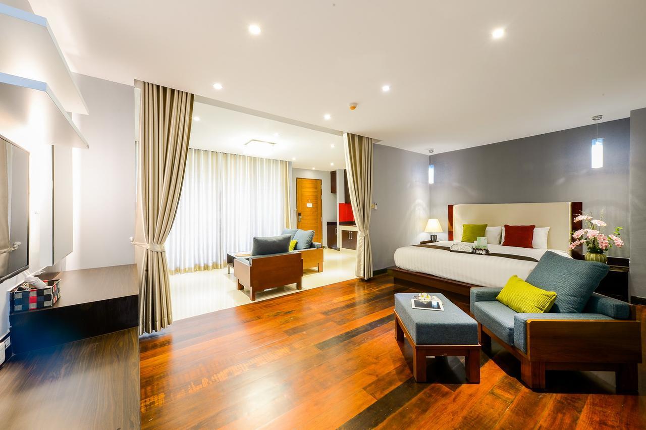 Nice Residence Hotel Huahin - Sha Extra Plus Exterior photo