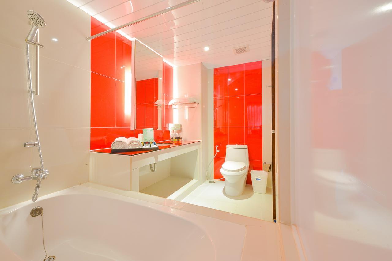 Nice Residence Hotel Huahin - Sha Extra Plus Exterior photo